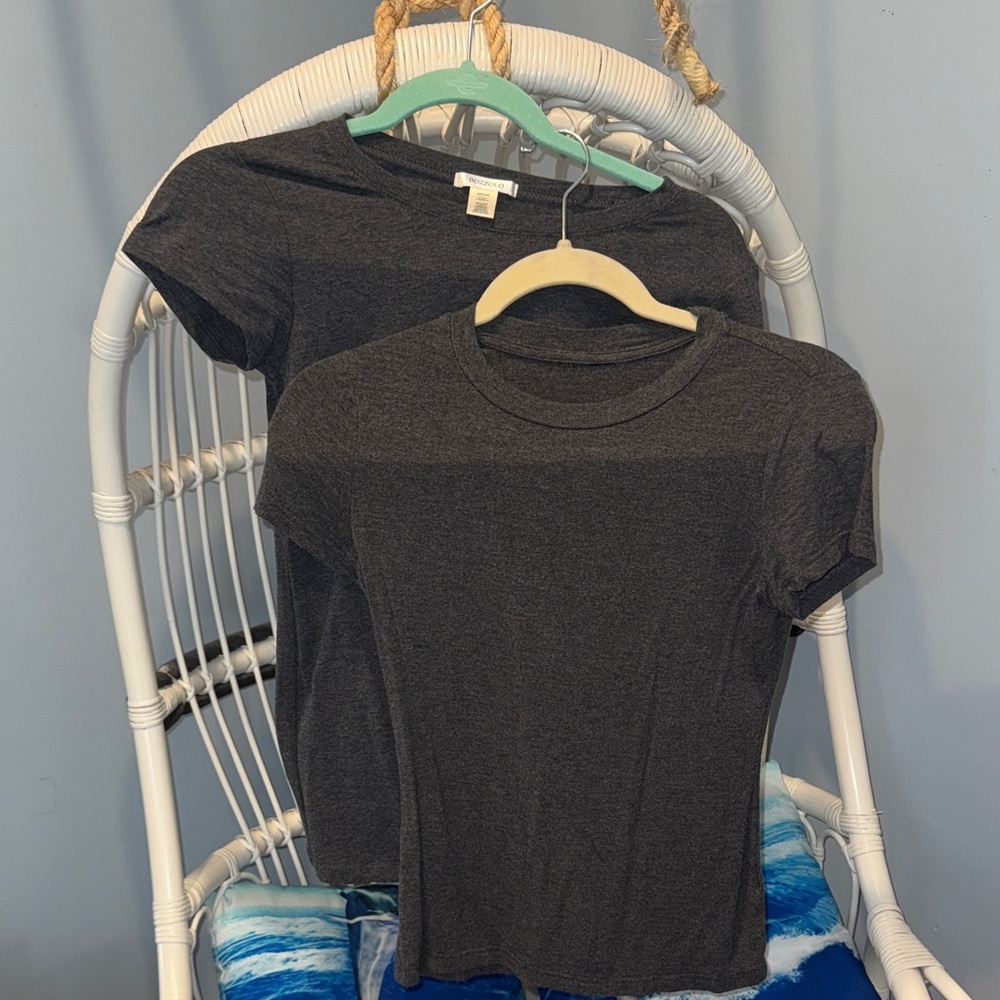 Fashion Nova Gray Short Sleeve Tees set of 2